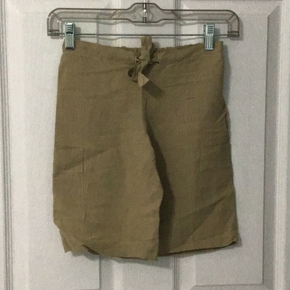Short boy - Picture 1 of 6